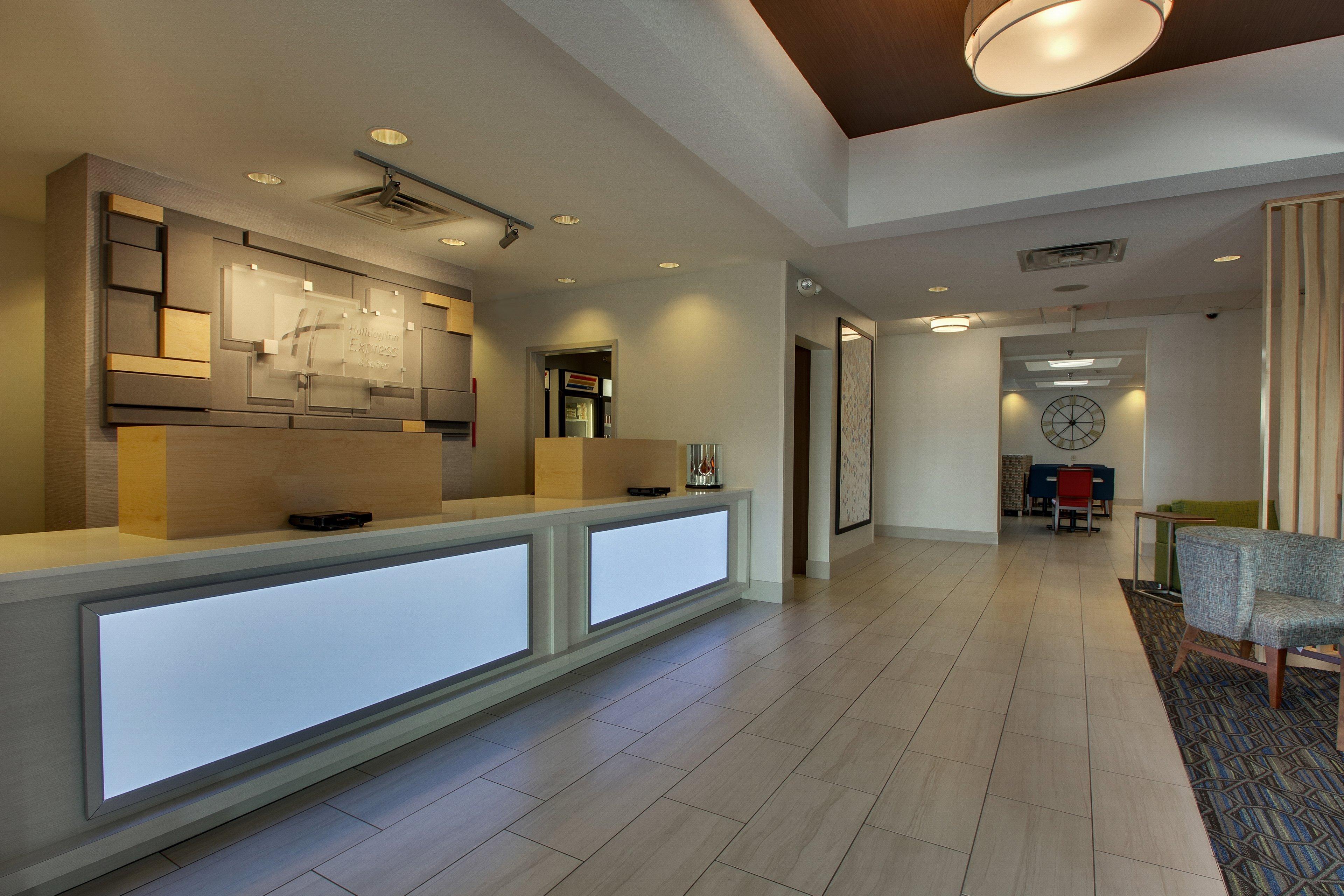 Holiday Inn Express Hotel & Suites Morris By Ihg Exterior photo